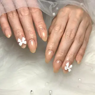 ネイル 【UNE.】 長さだしフィルインのネイルデザイン