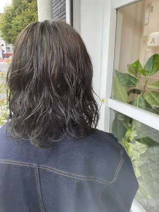 ミディアム カラー ヘアアレンジ 鴫原 亜弥のヘアスタイル