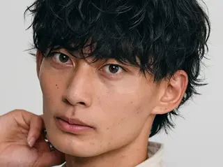 ミディアム カラー パーマ メンズ 冨永 圭人のヘアスタイル