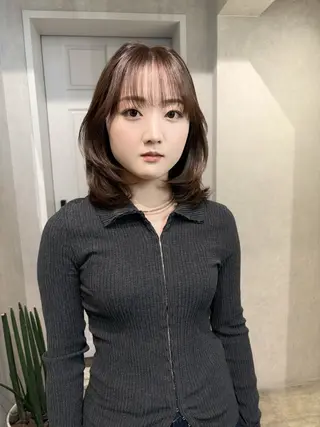ミディアム 透明感モテスタイル 💞SHIORI💞のヘアスタイル