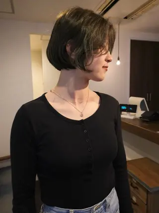 ショート カラー 西原 大智のヘアスタイル