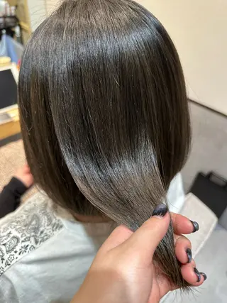 ショート カラー やまぐち あやみのヘアスタイル