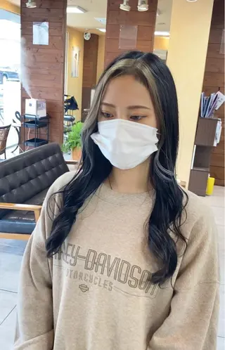 ロング カラー ヘアアレンジ 川上 麻梨阿のヘアスタイル