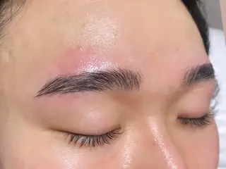 メンズ アイブロウ EYES YUNのマツエク・マツパデザイン