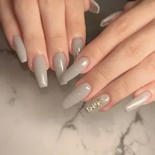 ネイル 𝐍𝐄𝐎 𝐉𝐔𝐑𝐈のネイルデザイン