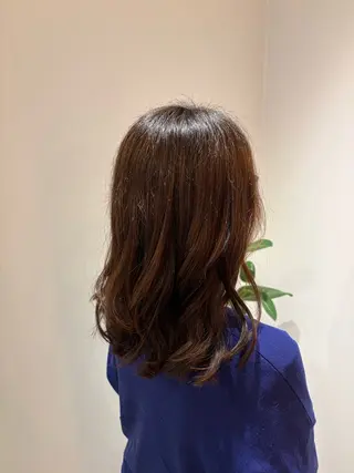 ミディアム 安田 佳純歩のヘアスタイル