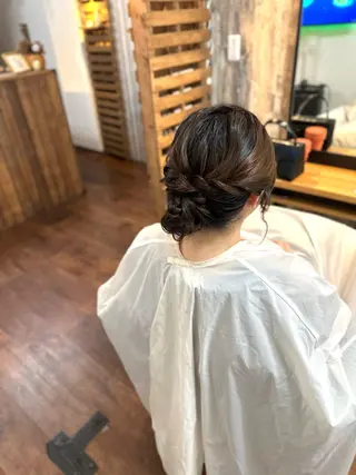 セミロング ヘアアレンジ Luzir⭐︎ GEN⭐︎のヘアスタイル