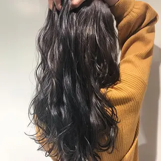 ロング カラー ヘアアレンジ Zina渋谷エリア マネージャShionのヘアスタイル