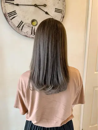 セミロング カラー 古田 昂也のヘアスタイル