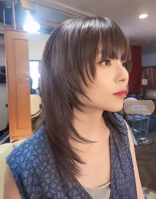 セミロング カラー 足利市・原宿・表参道 シニストラのヘアスタイル