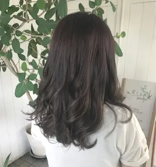 ロング 伊藤 光成のヘアスタイル