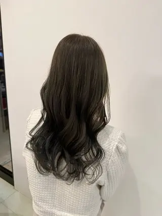 ロング カラー りか/透明感カラー/ レイヤーカットのヘアスタイル