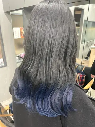 セミロング カラー インナーカラー 推し ブリーチ  髪質改善のヘアスタイル