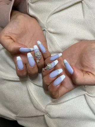 ネイル nail.salon .Reversalのネイルデザイン