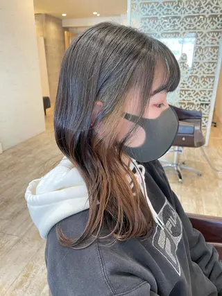 セミロング カラー 小顔/似合わせカット 杉山莉菜のヘアスタイル