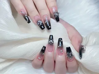 ネイル M🌷nail 長さだし専門店のネイルデザイン
