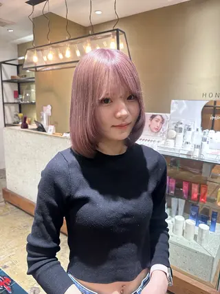 カラー YUI.⋆𝜗𝜚 /レイヤー/ボブのヘアスタイル