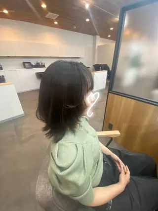 ミディアム 金田 麻莉亜のヘアスタイル