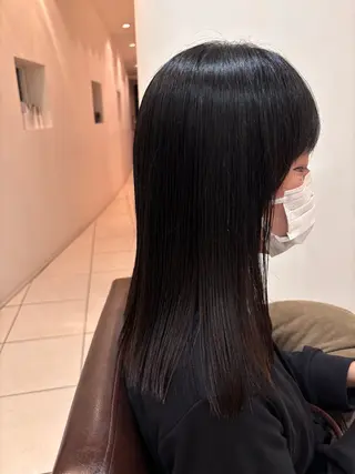 ロング 吉井 愛のヘアスタイル