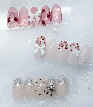 ネイル sharesalon  Mariris所属・KARIN🍓🐯 ￤心斎橋のネイルデザイン