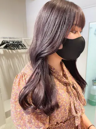 ロング カラー ハイトーン×レイヤー カットTAKUMIのヘアスタイル