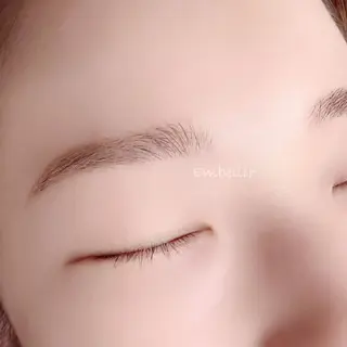 アイブロウ Embellir Tamamiのマツエク・マツパデザイン