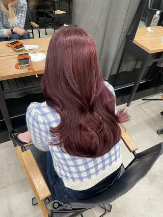 セミロング 伊藤 莉奈　韓国ヘアのヘアスタイル