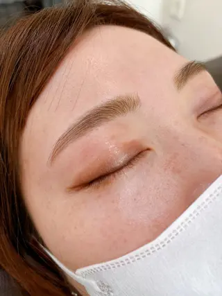 アイブロウ en_ Nanamiのマツエク・マツパデザイン