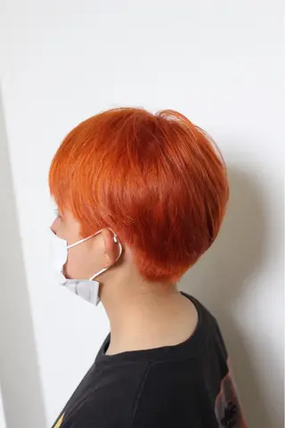 ショート カラー 土居 正季のヘアスタイル