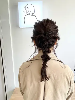 ヘアアレンジ 結婚式お呼ばれヘア セット🌼Tommyのヘアスタイル