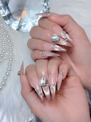 ネイル Julli NailStudioのネイルデザイン