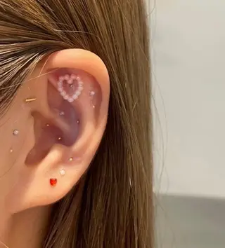 耳つぼジュエリー 浜松のエステ・リラクイメージ