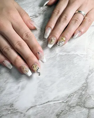 ネイル ✴︎:.｡. MAKI.｡.:✴︎のネイルデザイン