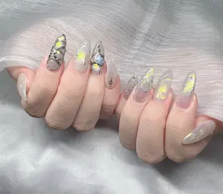 ネイル Lee Nailsのネイルデザイン