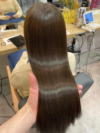 ロング カラー 透けるベージュ/ 艶カラー♡のヘアスタイル