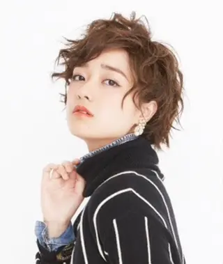 ショート カラー パーマ 古田 佳規のヘアスタイル