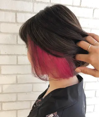 ショート カラー 小島 侑衣のヘアスタイル