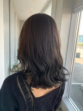 ミディアム おせ ちさとのヘアスタイル