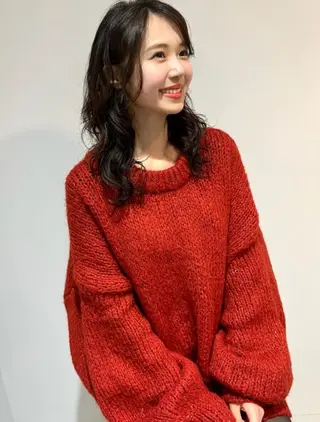 ミディアム カラー パーマ パーソナルカラー合わ せたカラー🤍なつみのヘアスタイル