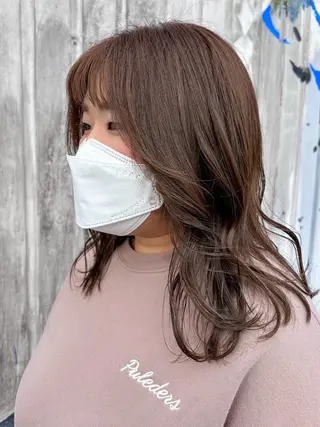ミディアム カラー Loire SYURIのヘアスタイル
