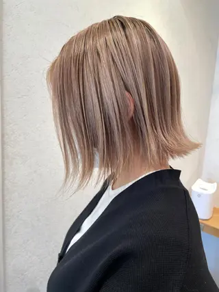 ミディアム カラー ダブルカラー,透け カラーHINARIのヘアスタイル