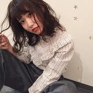 ミディアム カラー 市川 千夏のヘアスタイル