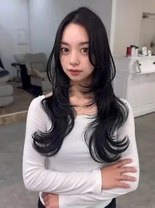 セミロング カラー &.TIGRE KUMAMOTOのヘアスタイル