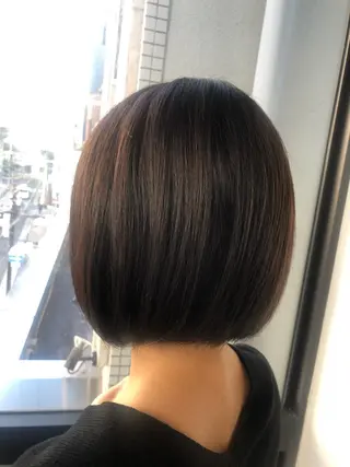 ショート カラー 髪質改善＆ブリーチ 伊勢　祐一郎のヘアスタイル