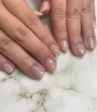 ネイル Lily Roseスタッフ一同のマツエク・マツパデザイン