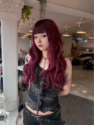 セミロング SHIN レイヤー‪‪カットのヘアスタイル