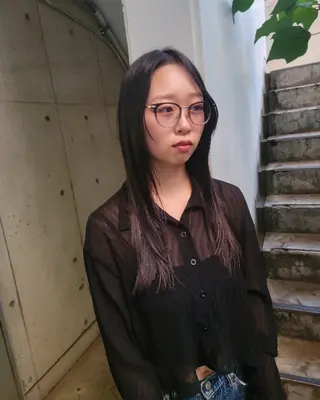 ミディアム カラー OMA カタギシのヘアスタイル