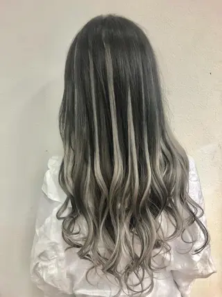 カラー ダブルスキルエクステ /羽エクステ白石宇由のヘアスタイル