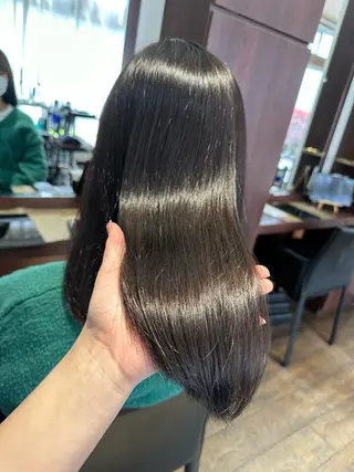 セミロング パーマ CURE 朱梨のマツエク・マツパデザイン