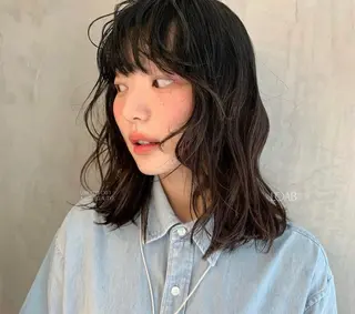 ミディアム -みつま はるな-のヘアスタイル